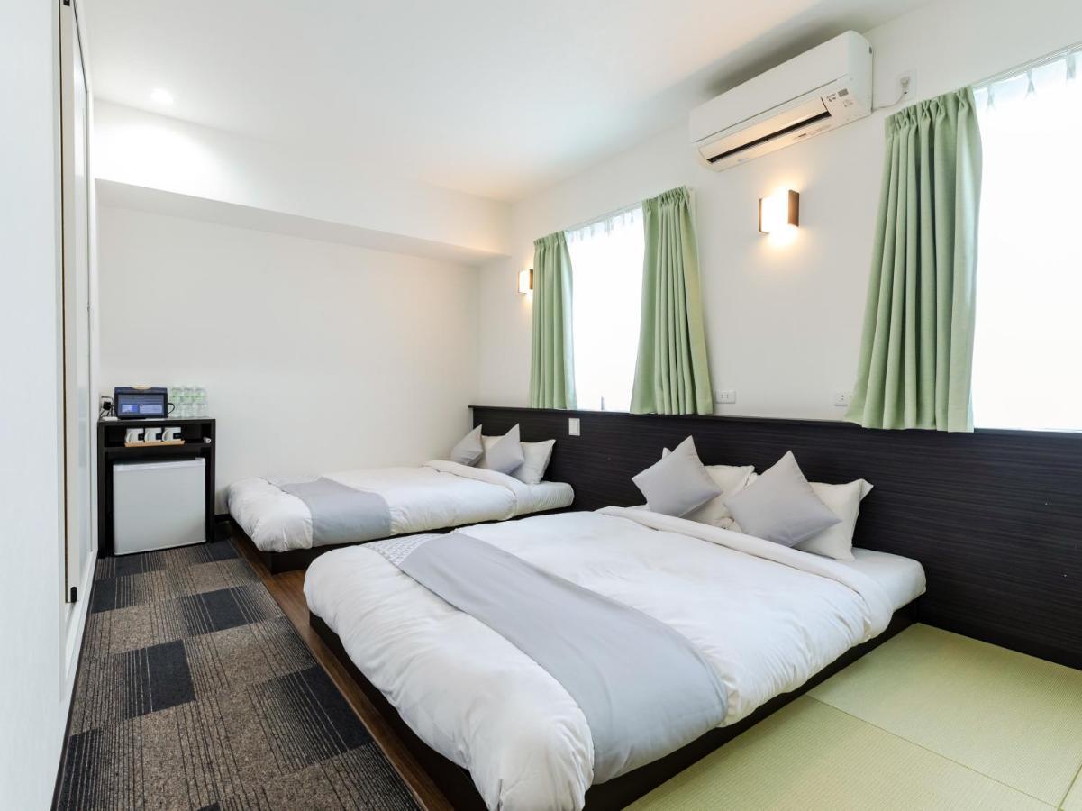 Oyo Hotel Reborn Namba-Minami Osaka Exterior photo